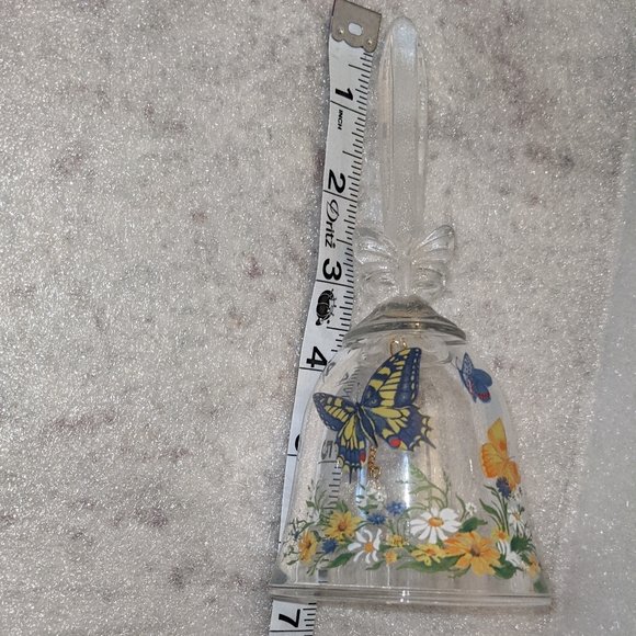 Dinner Bell Crystal Clear Butterfly Floral Vintage by Avon EUC Gold Chain - Picture 9 of 9